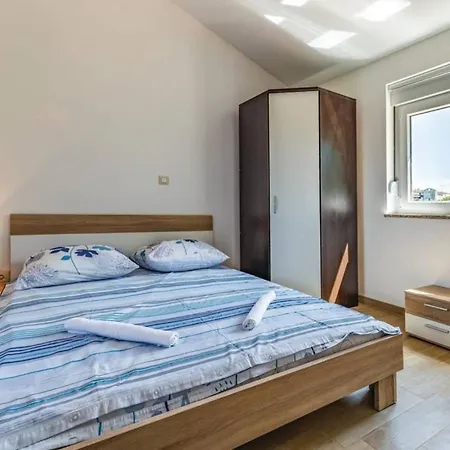 Сasa de vacaciones House In Porec/istrien 40464