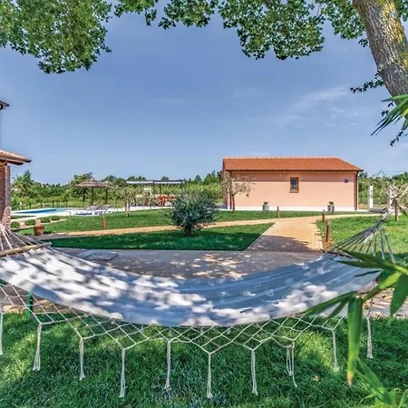 Сasa de vacaciones House In Porec/istrien 40464